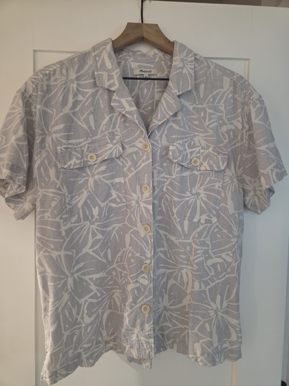 Madewell Light Gray-Blue Floral Short-Sleeve Shirt